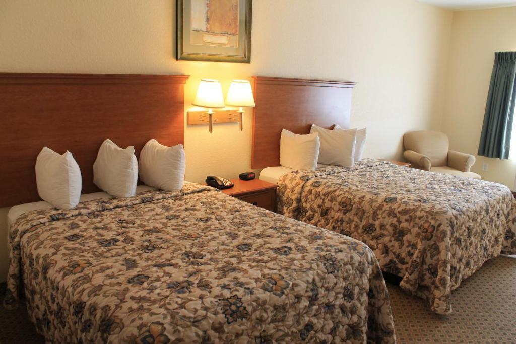 Days Inn By Wyndham San Antonio At Palo Alto Room photo